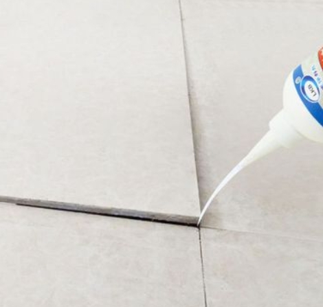 铜梁瓷砖空鼓维修公司分享卫生间瓷砖脱落的原因可能有以下几点